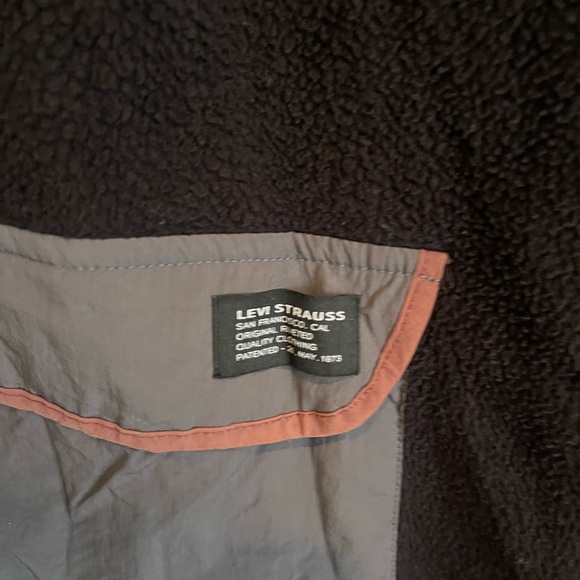 Levi's Black and Gray Jacket with Burgandy  Trim - Picture 2 of 6